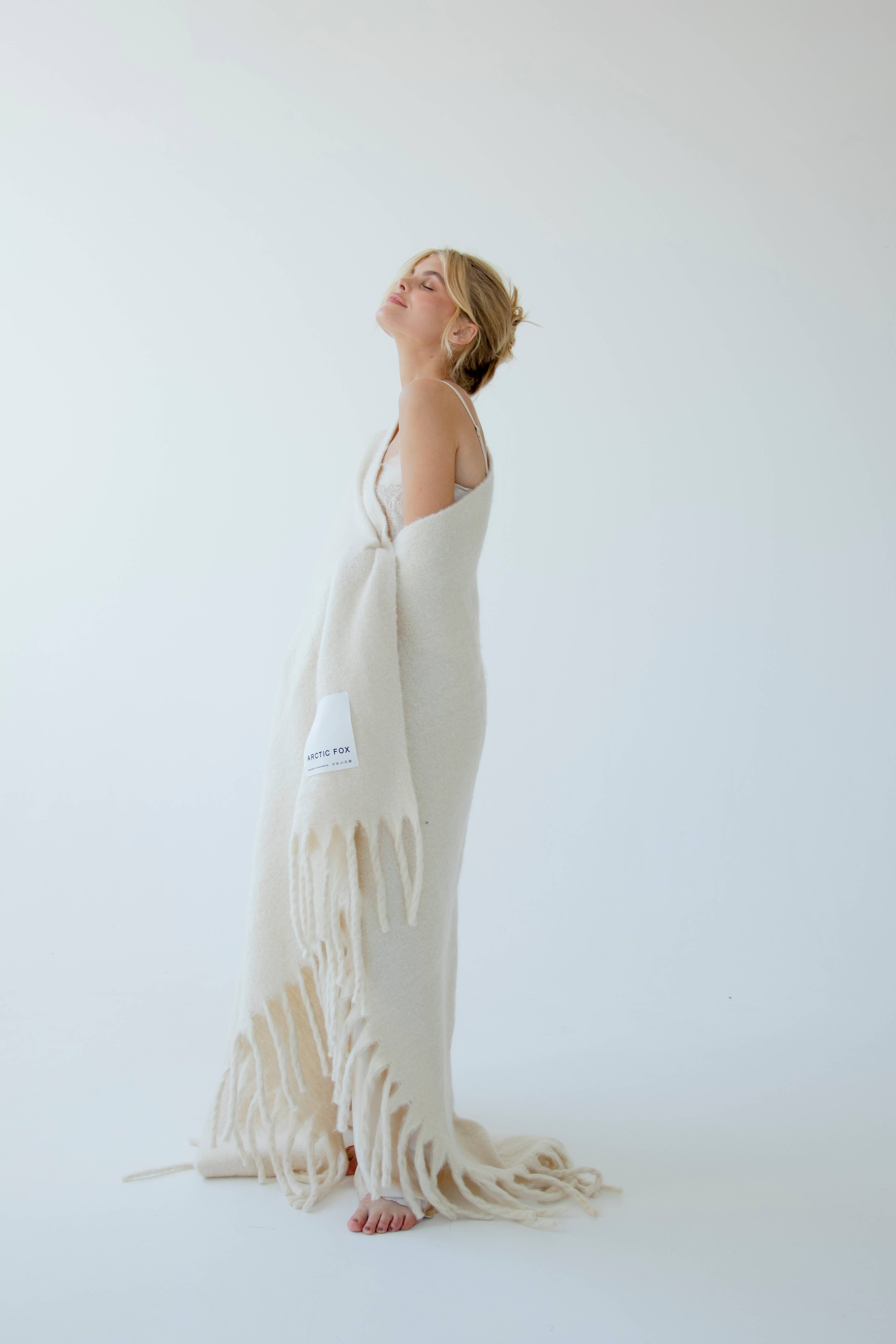 ARCTIC FOX & CO. - Vendita all'ingrosso Plaid - Il Reykjavik Throw - 100% Riciclato - Ciottolo Beige - AW256