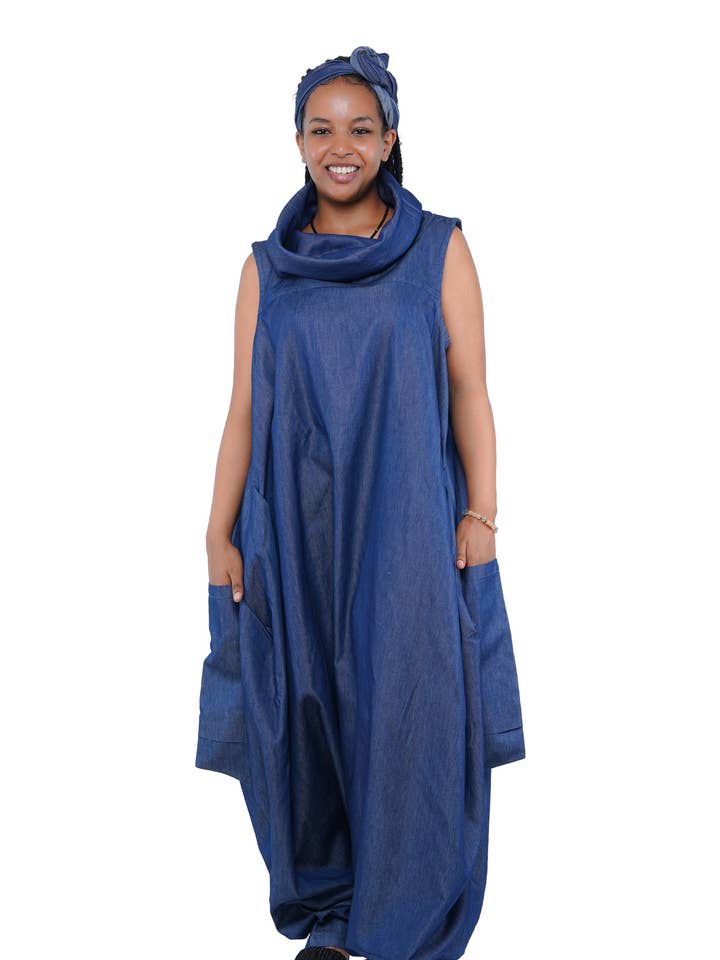 Combinaison longue en jean bleu à col montant | Taille unique pour la vente par Satsuma Wholesale