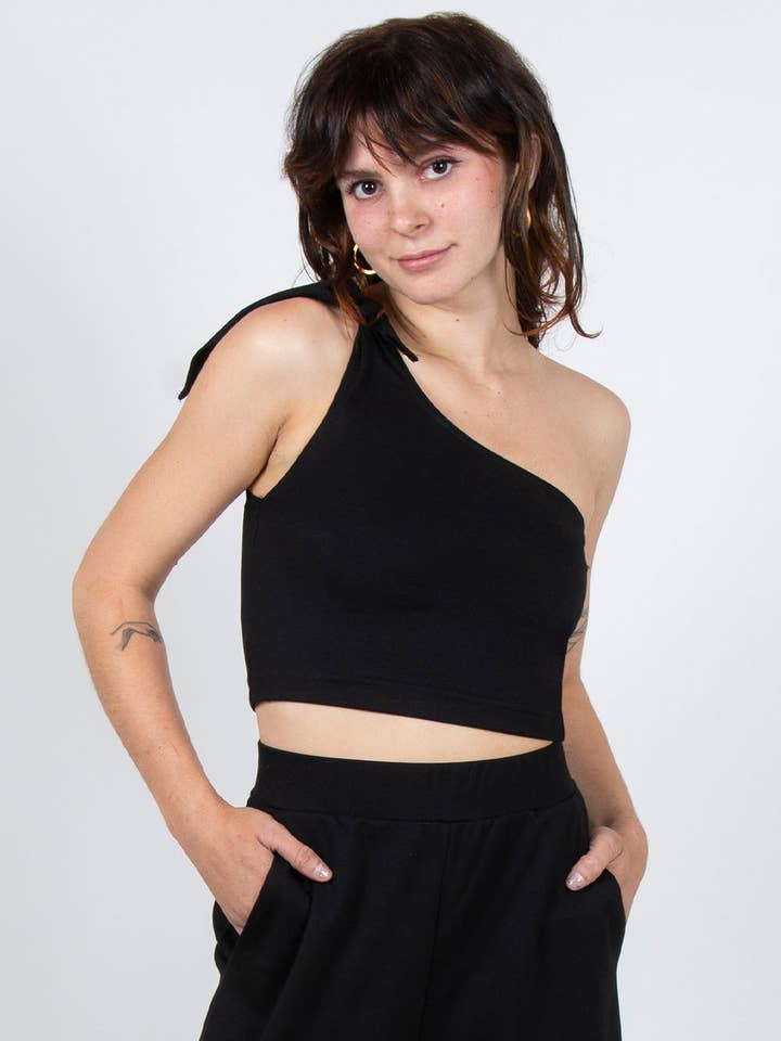 Paridaez - Wholesale Blouse - Women's - Starling Crop 2-in-1 in Black0