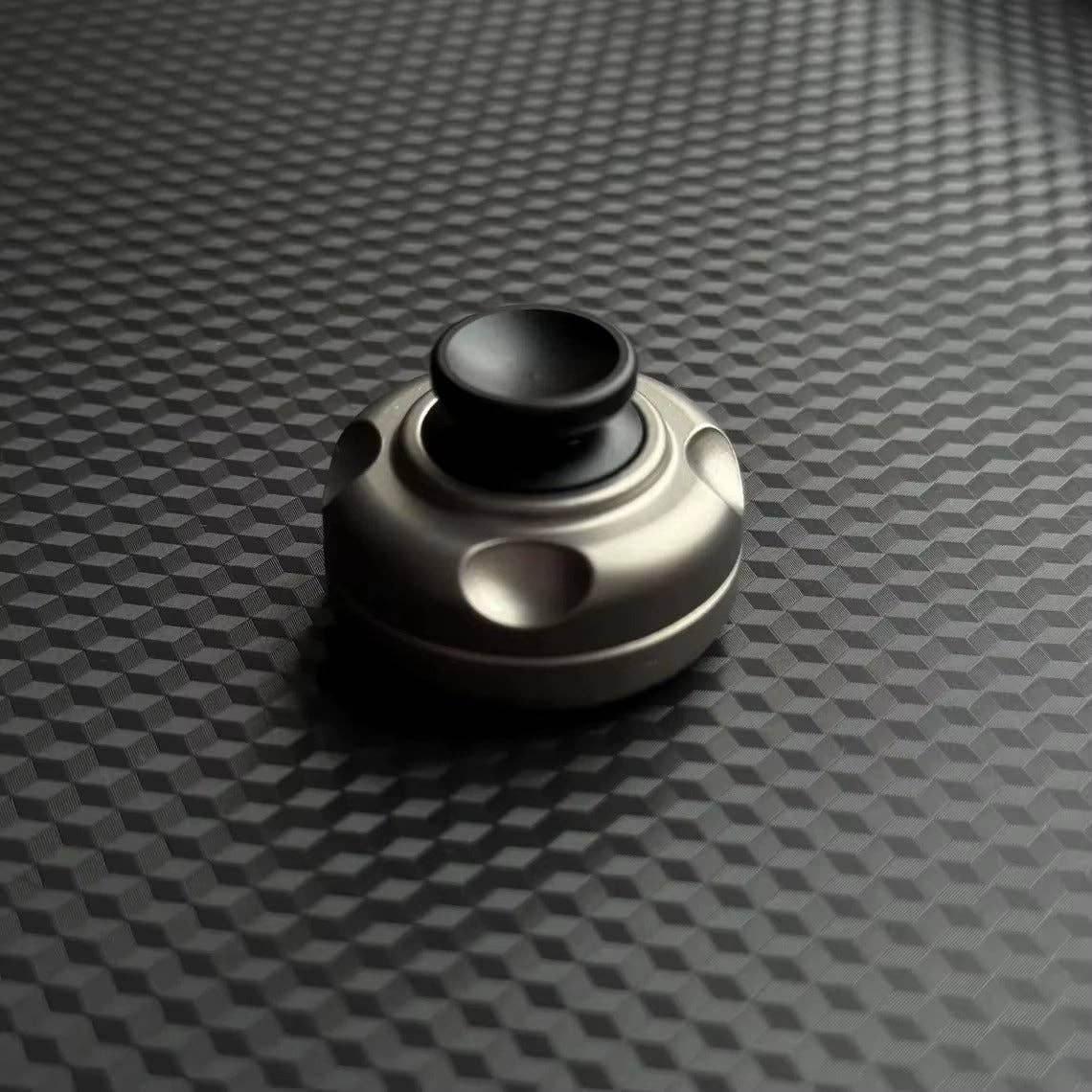 VIGOR - Wholesale Fidget toy – Kids - Magnetic Levitation Fidget Spinner Roll Fidget Slider Anxiety Toy Heavy Stainless Steel Finger Gyro (MOQ 10 pcs)10