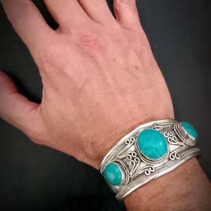 Unique Brand - Wholesale Cuff bracelet - Marpha Tibetan bracelet with turquoise stones1