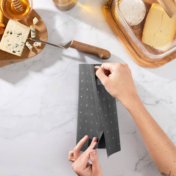 Formaticum - Wholesale Food Storage Wrap/Bag - Reusable Cheese Storage Sheets - Case of 2011