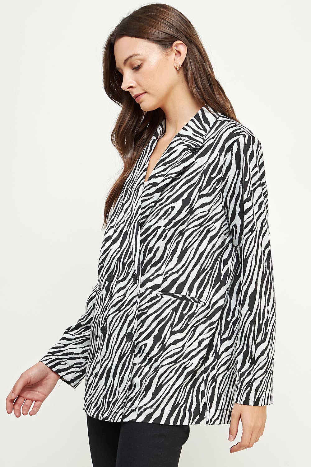 Strut & Bolt – Engroshandel Blazer - Dame – Zebra Mønster Strik Blazer4