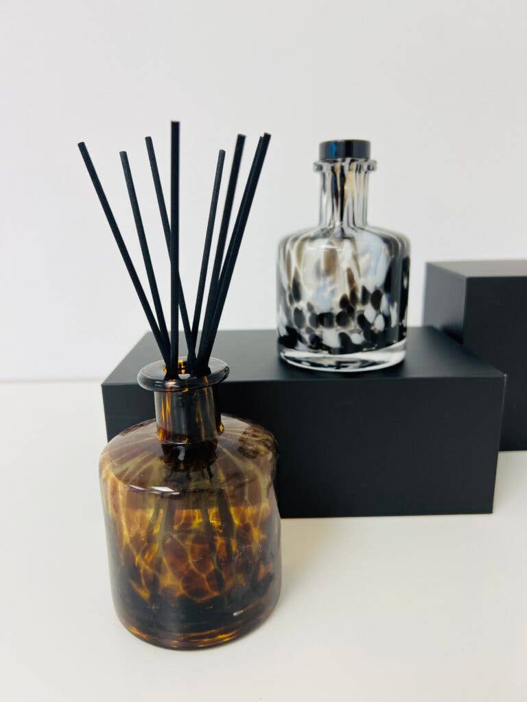 Antwerp Luxury candle supplies - Wholesale Reed Diffuser - Leopard Diffuser Bottle 200ml1