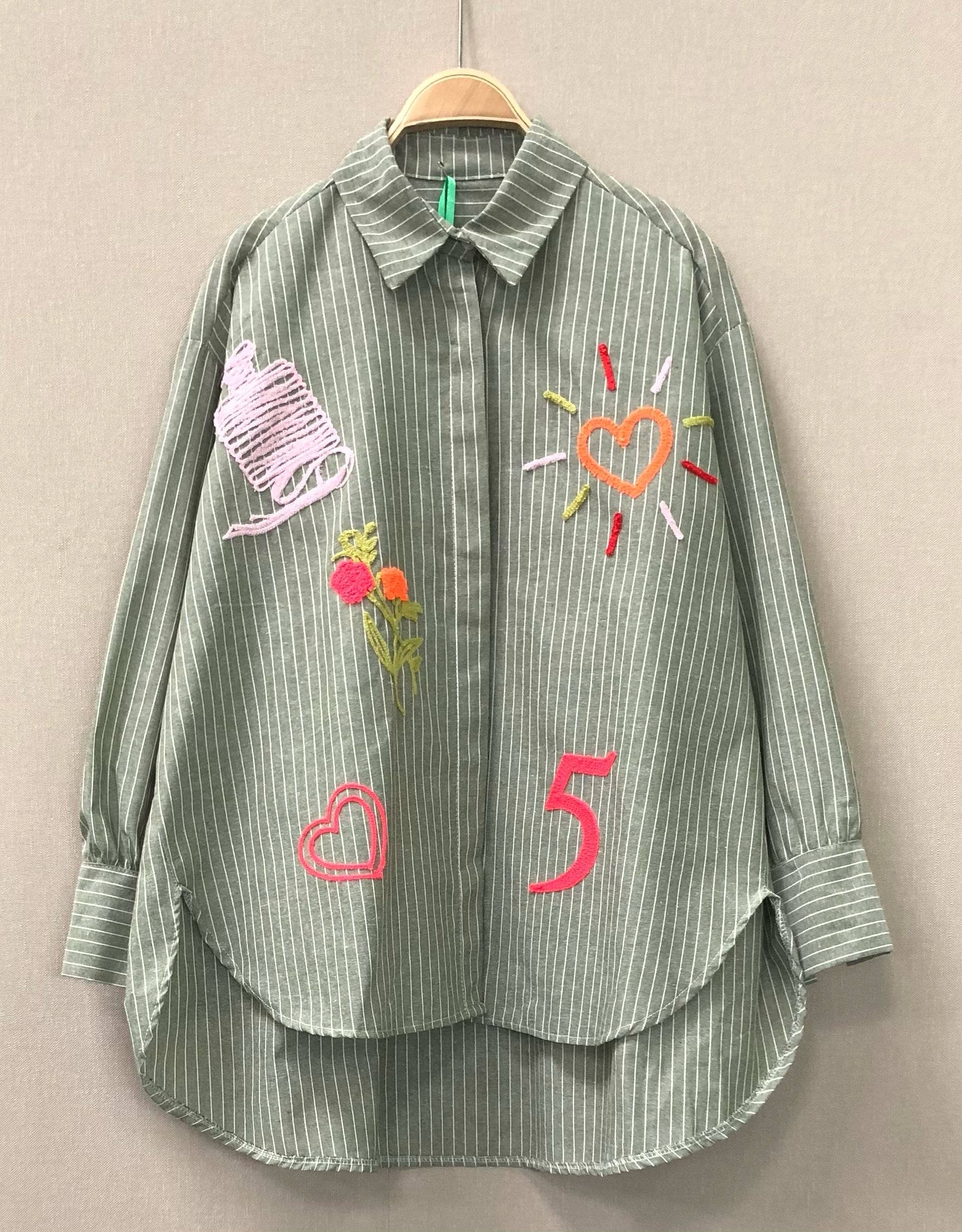 SWEET MAGIC MODA Y COMPLEMENTOS - Wholesale Button Down Shirt - Women's - STRIPED SHIRT7