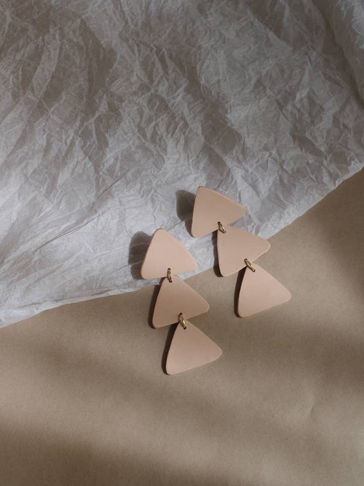 Pfirsich-Muschel- für den Großhandel von Xenia Studio