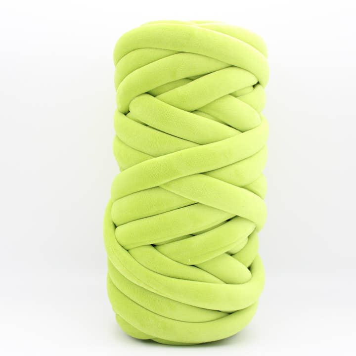 woolexperts - Wholesale Yarn - Chunky Velvet yarn for arm knitting Super bulky Jumbo yarn9