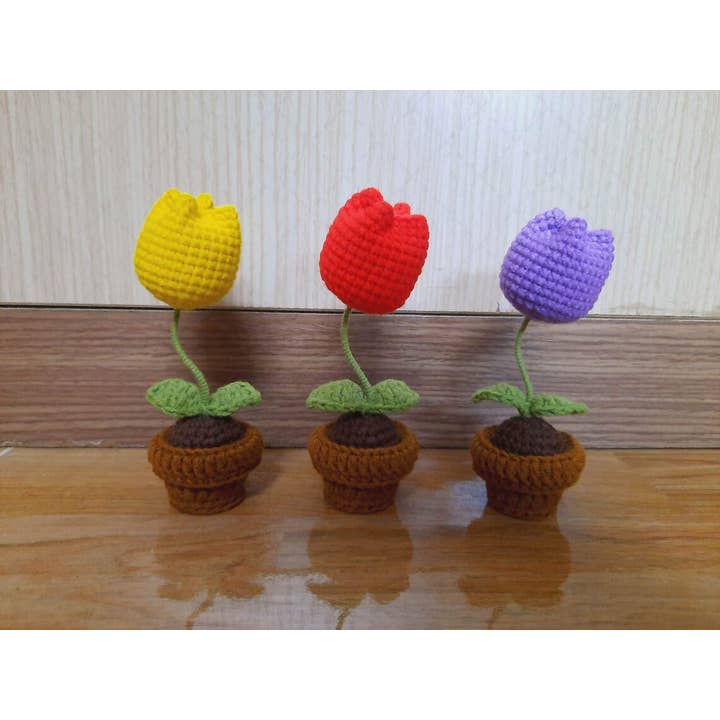 TOMOPOD LLC - Wholesale Artificial flowers - Mini Crochet Flower Pot, Crochet Sunflower Rose Daisy Plant7