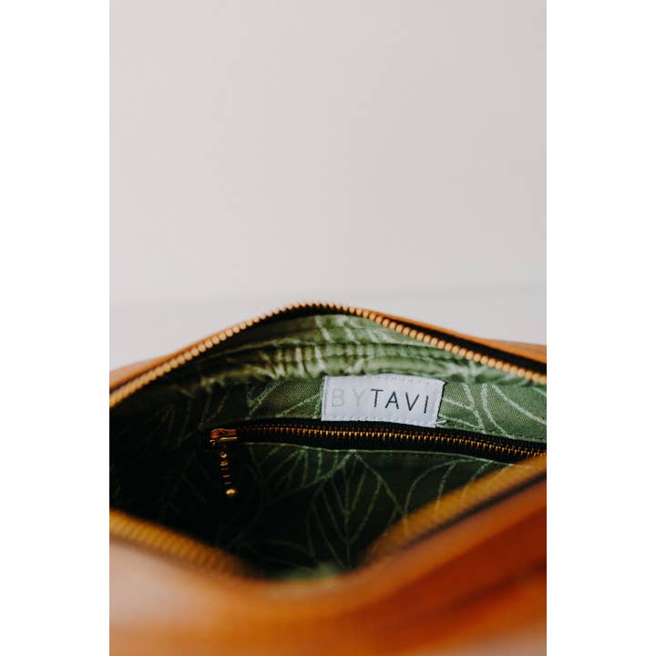BYTAVI - Wholesale Belt Bag - Women's - Brown Mao Modern Minimalist Women's Belt Bag