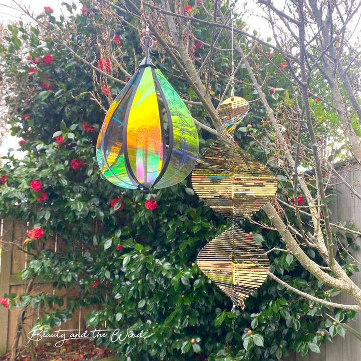 Beauty and the Wind – wholesale Wind spinner – Helix Wind Spinner - White Gold6