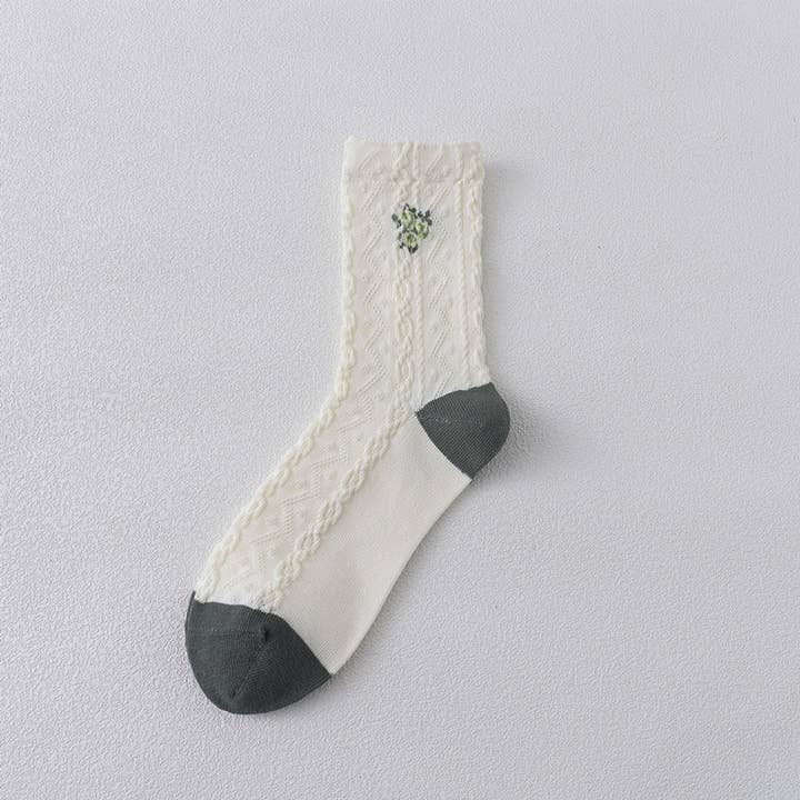 DOUBLJU - Wholesale Socks - Women's - EYELET LACE FLORAL PRINT SOCKS_CWMS2440