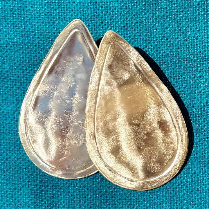 Amunet Stud für den Großhandel von We Dream in Colour