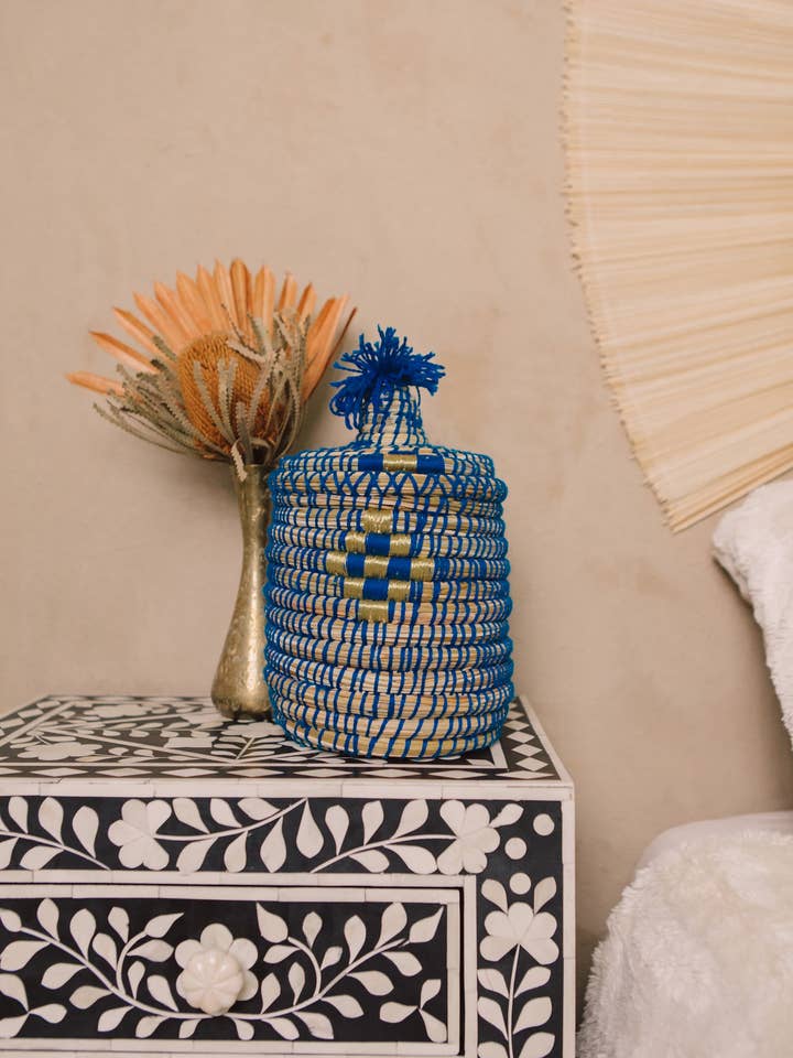 Monday Blues dekorativer Berberkorb, gewebt für den Großhandel von Molave