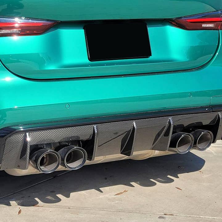 Diffuseur arrière en carbone CD compatible avec BMW M3/M4 G80/G82/G83 pour la vente par Carbon Deluxe