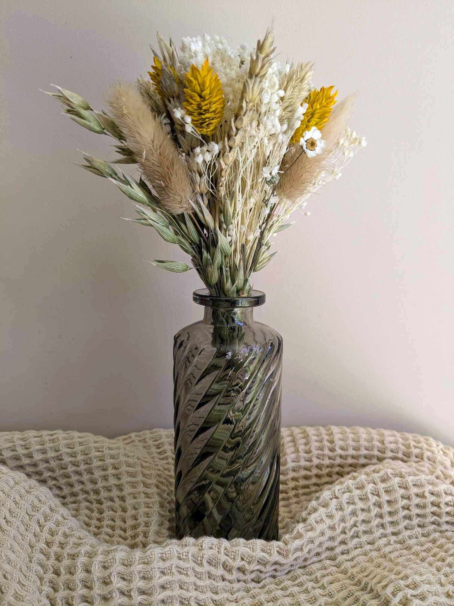 Maison Oline - Wholesale Dried/Pressed Flowers - Sunny - Small bouquet of natural dried flowers for dec1