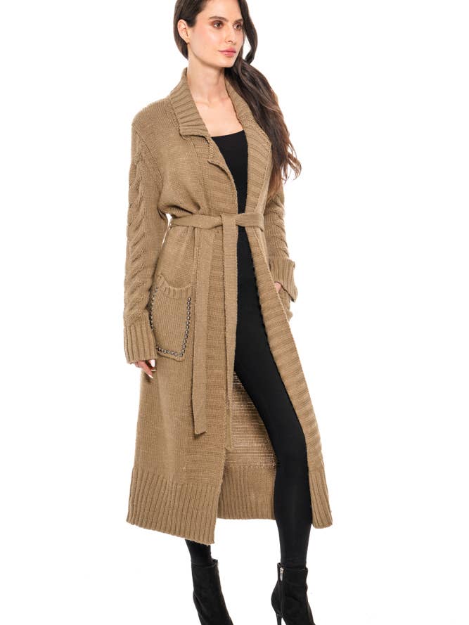 Cardigan long en maille à franges AD2508-B pour la vente par Adore