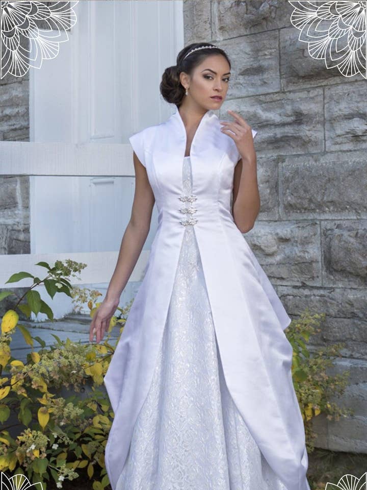 Madalysse pour la vente par Véronique Lortie