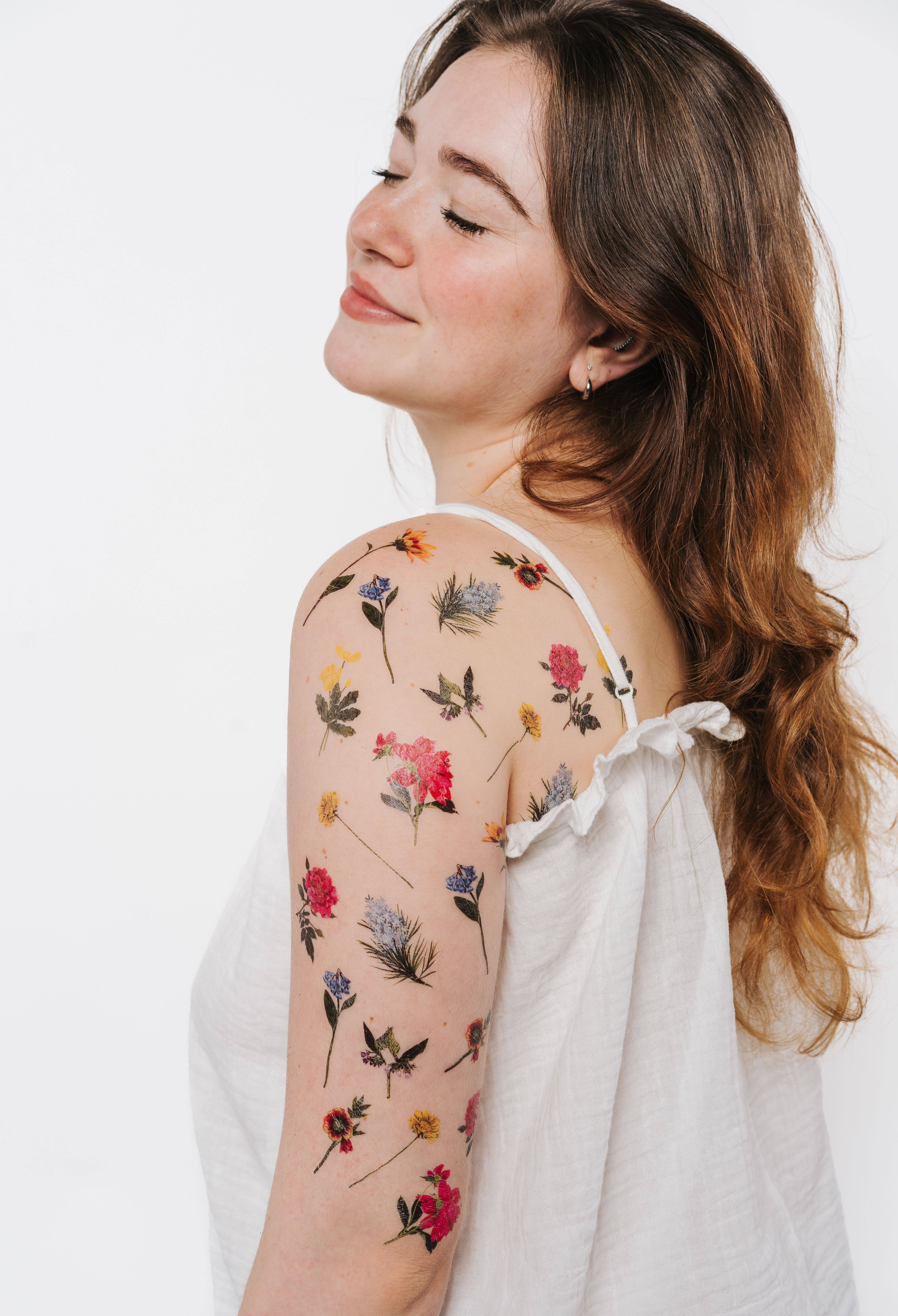 Tattly - Wholesale Temporary Tattoo - Mini Bouquet Tiny Tin2
