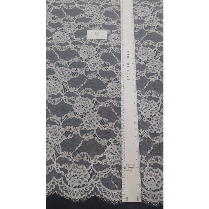 Ivory Lace Fabric Chantilly Bridal Wedding Lace LL66561 for wholesale on Faire5