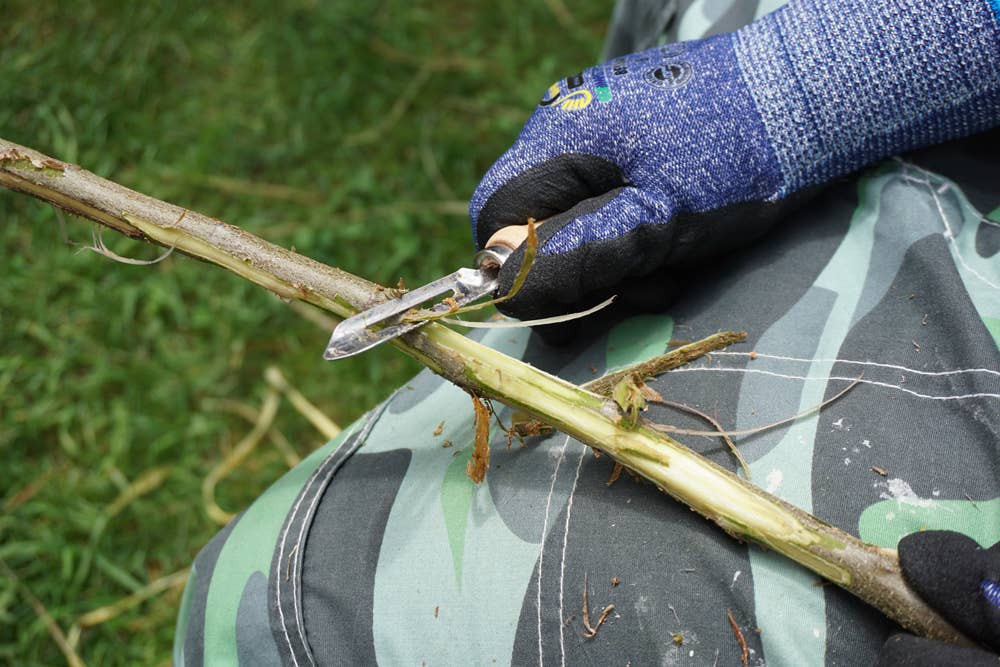 Die Werkkiste - Wholesale Wood Toy - Kids - Peeler, beginner's knife for small children1