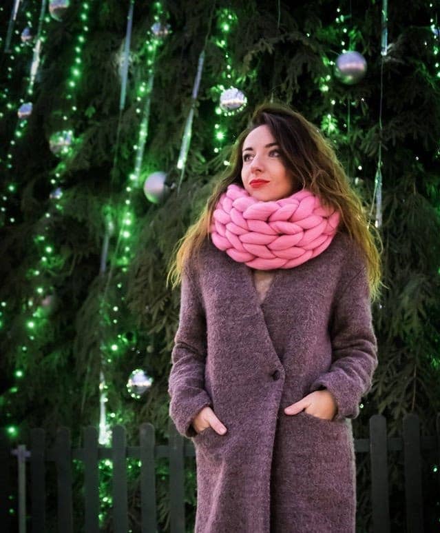 woolexperts - Wholesale Scarf - Women's - Chunky Knit Merino Wool Infinity Scarf with Hood Handmade #56