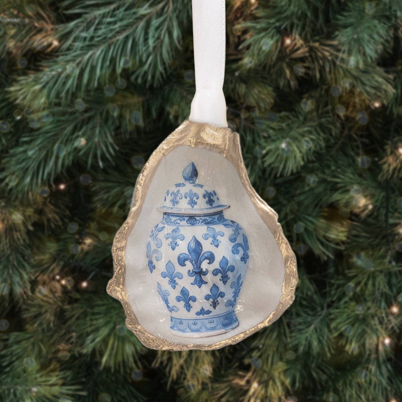 Beatrixbell Handcrafted - Wholesale Ornament - Chinoiserie Fleur de Lis Ornament • Oyster Shell4