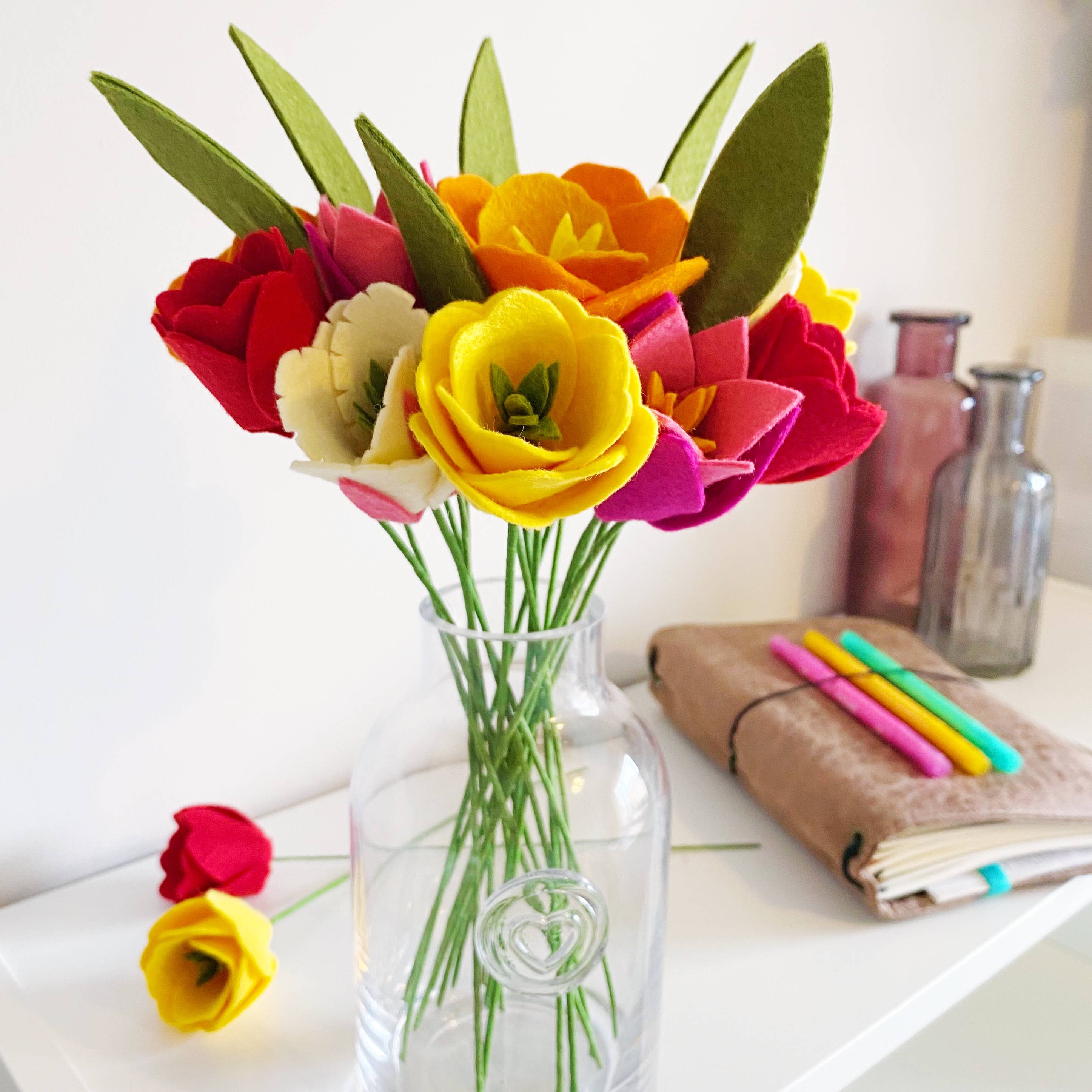 The Handmade Florist – wholesale DIY craft kit – Tulips in Bloom felt flower craft kit5
