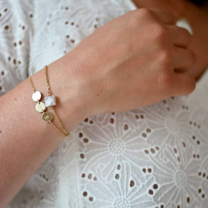 O amuleto por atacado de Lluvia