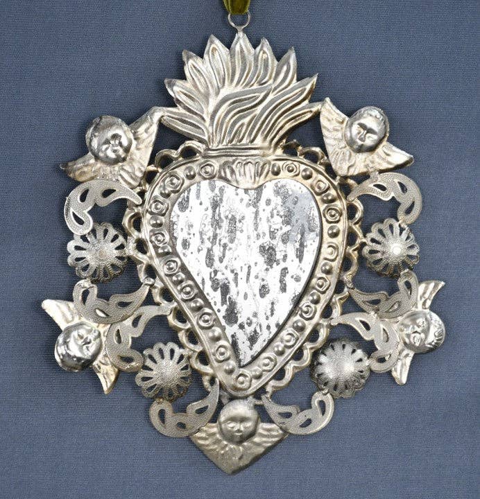 Lila Rasa – wholesale Wall mirror – Cherubs Milagro Heart Distressed Mirror0