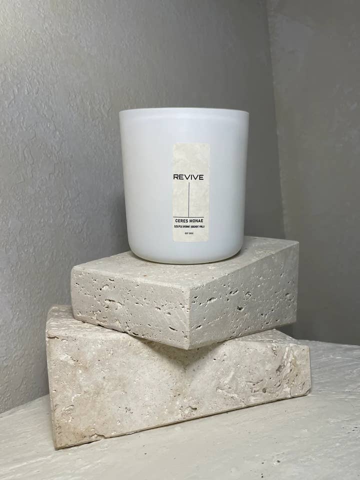 Revive Candle for wholesale by Ceres monae