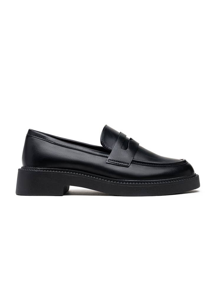 LADY GLORY - Wholesale Loafers - Women's - Sleek platform sole loafers – Minimal & modern look11