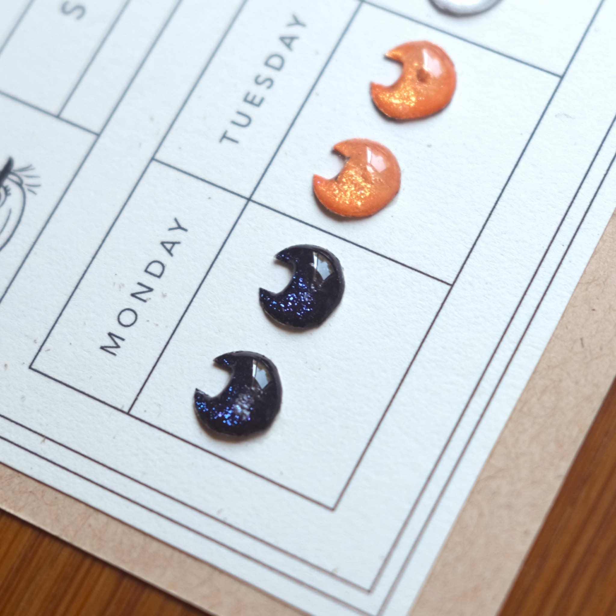 Made by Wheeler - Venta al por mayor Juegos de joyas - Set de pendientes adhesivos Cat Club3