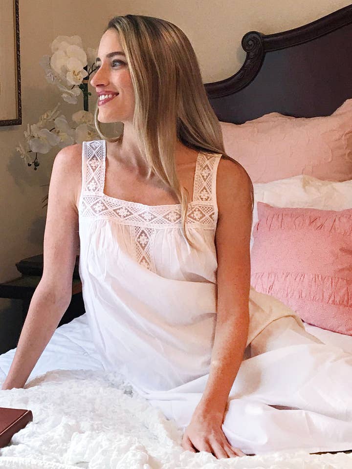 Camisón de algodón blanco Louise para venta al por mayor de Jacaranda Living