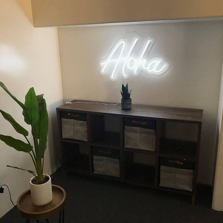 Néon Aloha pour la vente par Aoos Custom