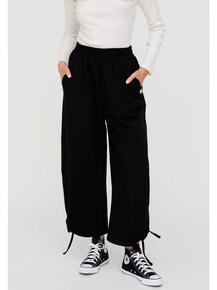 Turtledove London - Wholesale Pants - Women's - Kit Black Wide Leg Trousers3