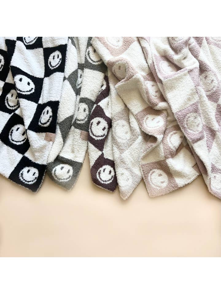 Aziel & Luca - Wholesale Bedding Blanket - Kids & Baby - Smiley Checker Blanket