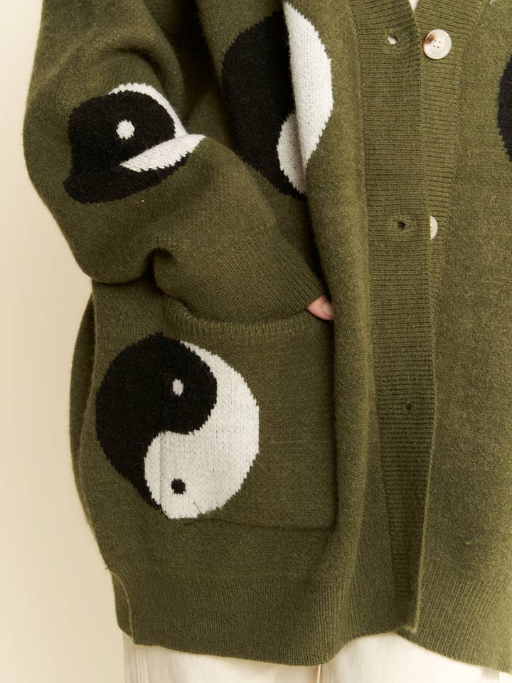 JADE BY JANE - Wholesale Cardigan - Women's - PLUS SIZE OVER SIZED YIN YANG CARDIGAN4