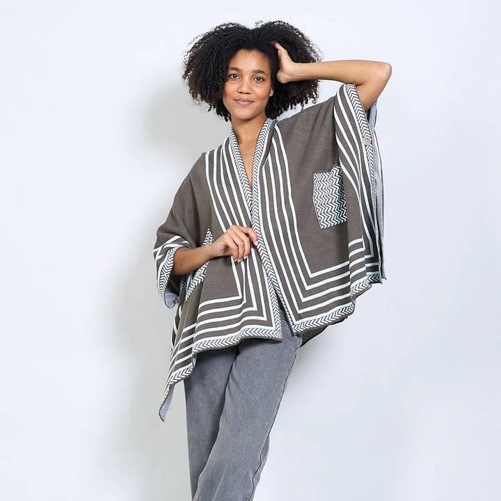 AMELÉ - Wholesale Poncho - Women's - Poncho cardigan4