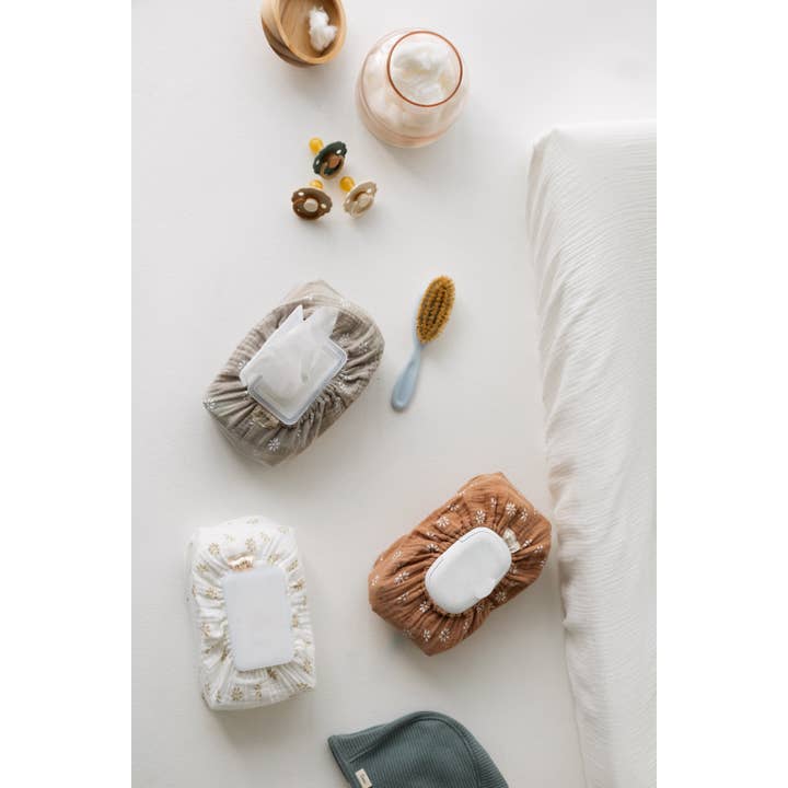 TISU baby wipes cover, Daisy Collection for wholesale by TISU