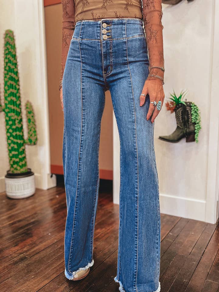 Fashion-W High Waist Button Fly Seamed Raw Hem Flare Jeans for wholesale by fashionworks