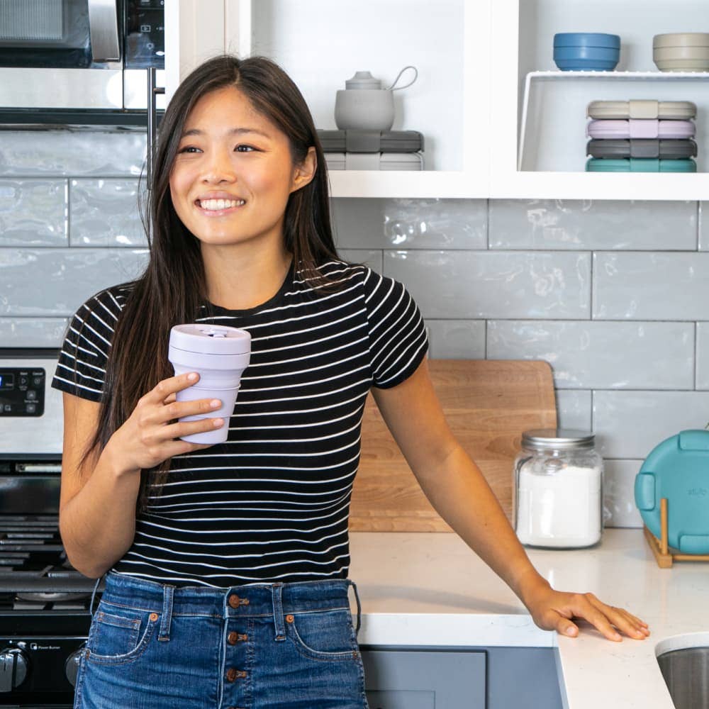 Stojo - Vente Gourde/bouteille isotherme - Gobelet de voyage pliable 12 oz (355 ml) - emballage agrandi9