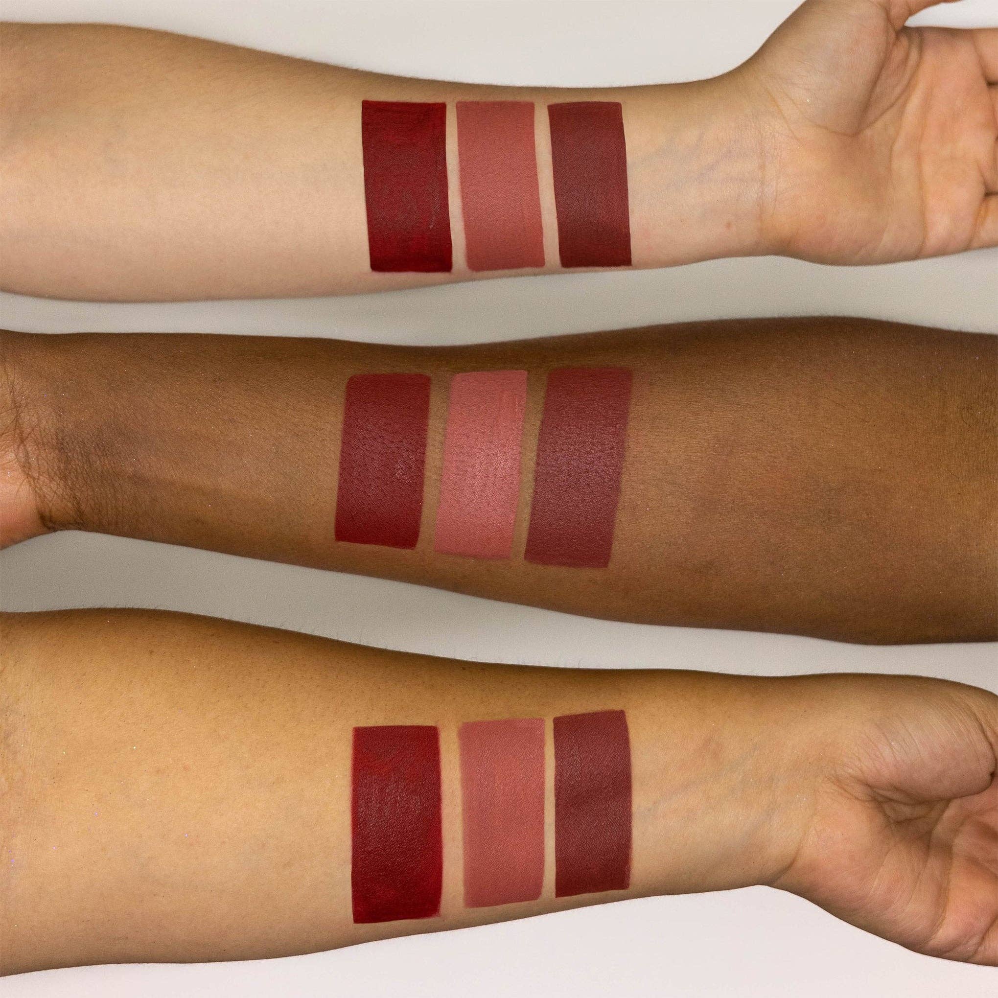 Prados Beauty - Vente Rouges à lèvres - Papillon sacré2