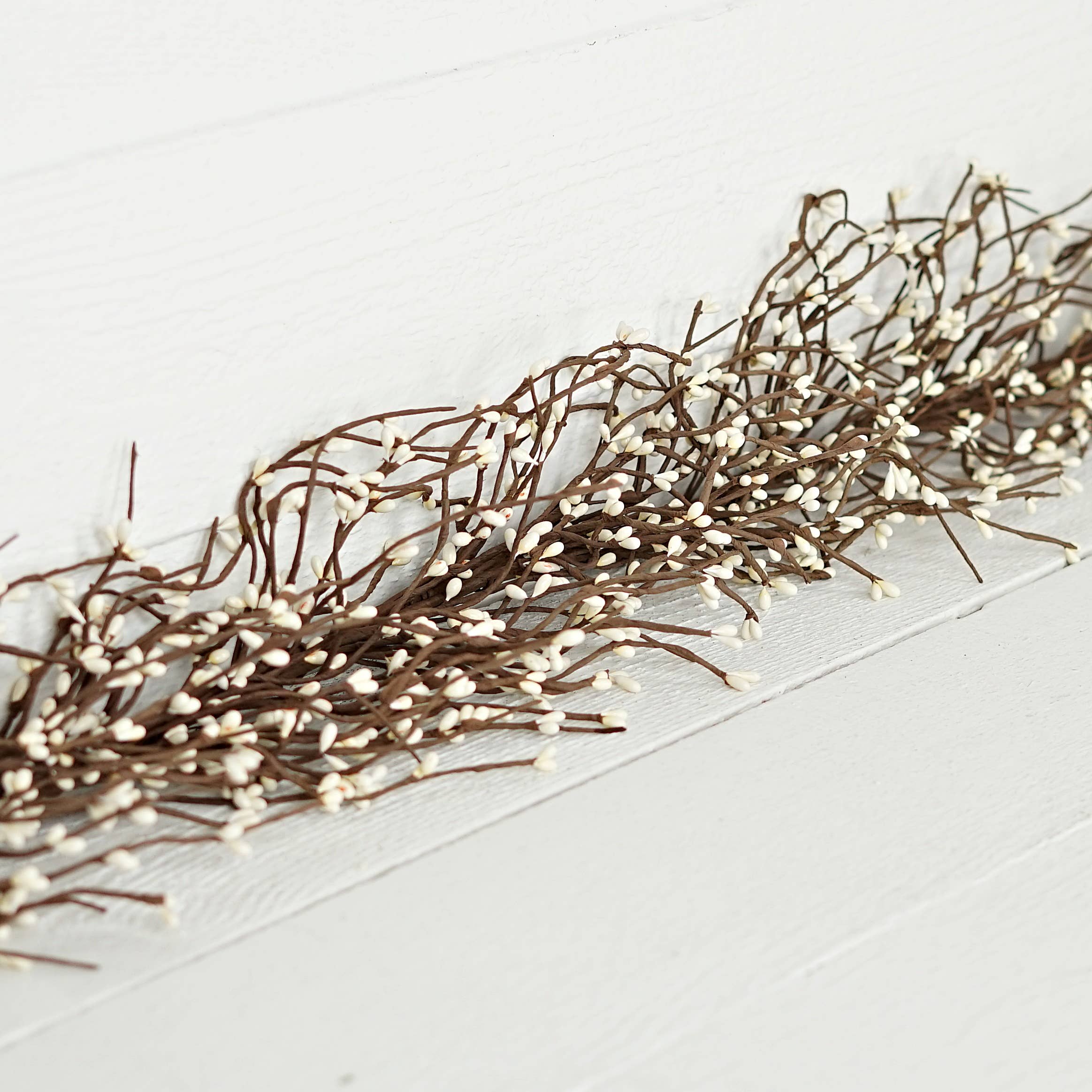 Holiday Depot Inc. - Wholesale Bunting/Garland - ISB13000VAN- 4.5ft Pips Garland-Vanilla-2