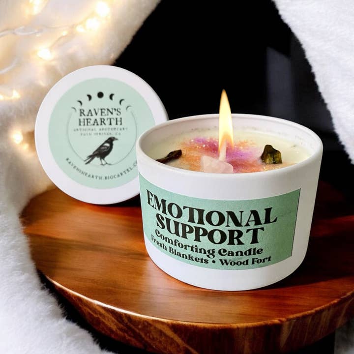 Vela de Apoyo Emocional | Aroma a Mantas Frescas y Fuerte de Madera para venta al por mayor de Raven’s Hearth