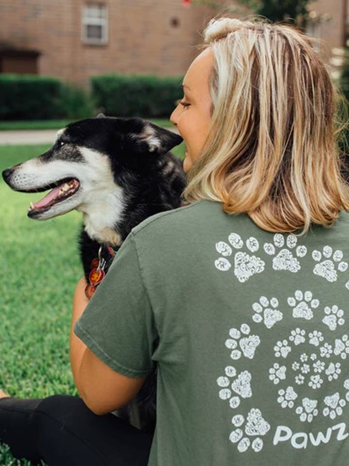 Open White Swirly Olive Tee for wholesale by PAWZ