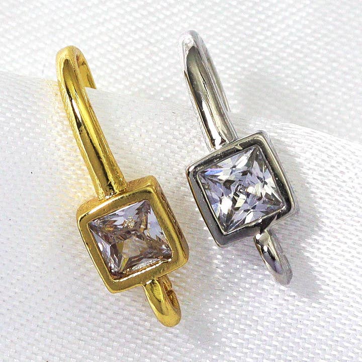 Crochet de boucle d'oreille carré CZ, composant de boucle d'oreille, SKU #JD35 pour la vente par BestBeads&Beyond