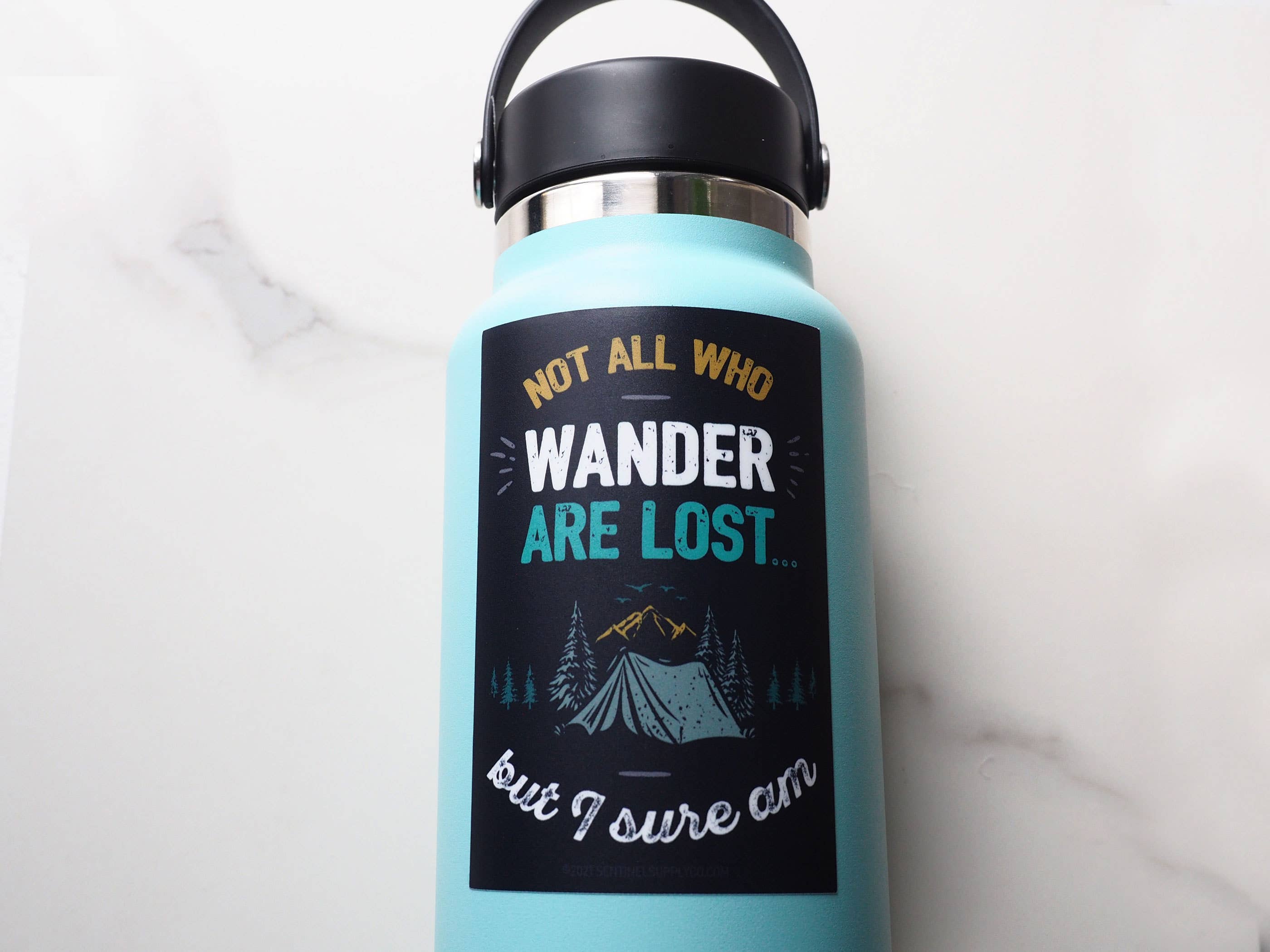 Sentinel Supply - Venta al por mayor Pegatina - Pegatina con cita divertida de Not All Who Wander Tolkien1