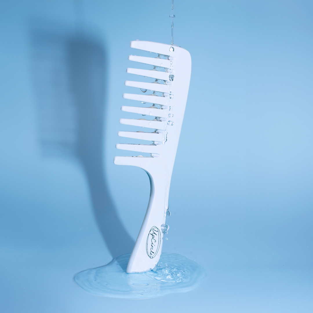 VIAI Beauty - Wholesale Hair Brush/Comb - Bamboo Wide Tooth Comb6