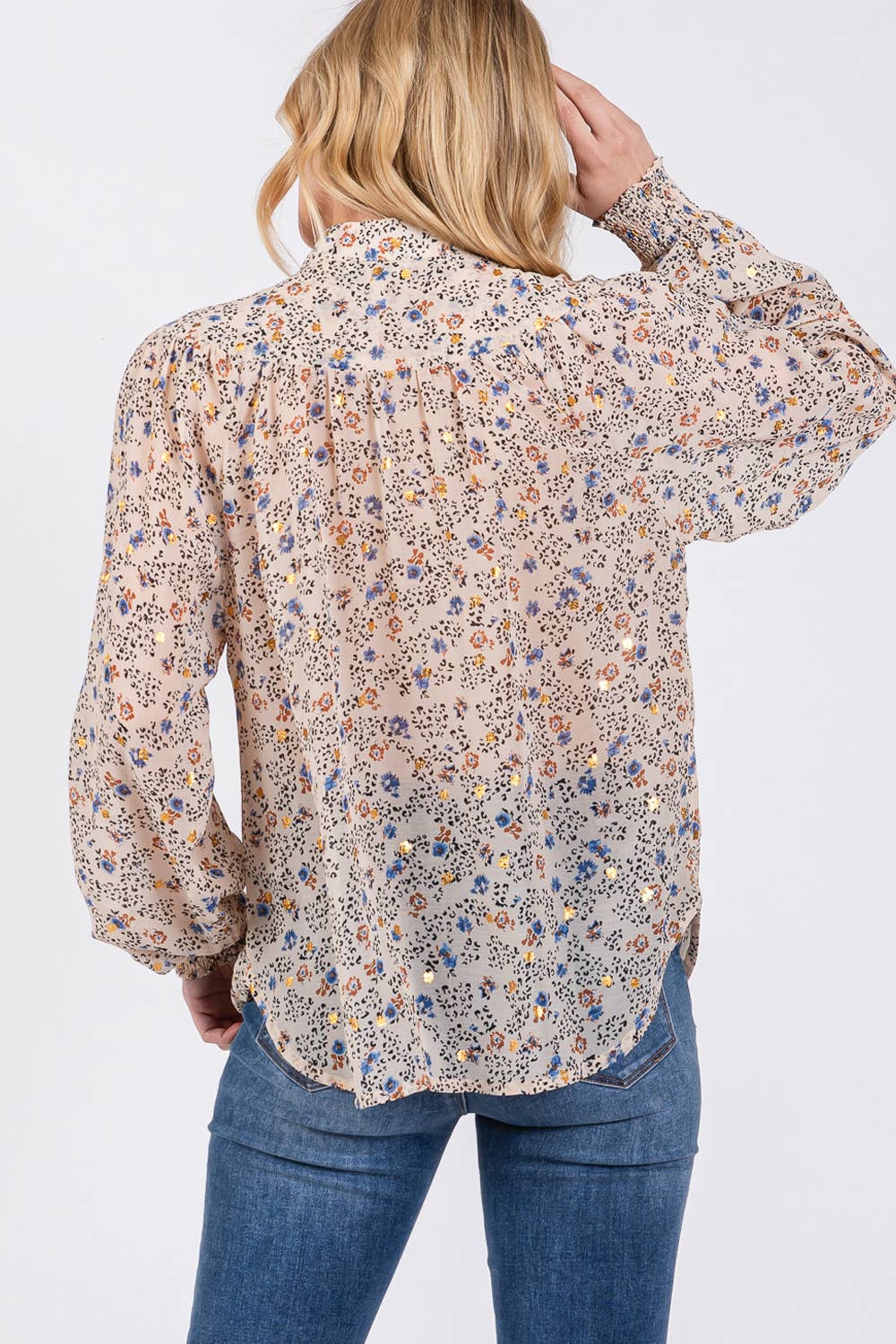 Sage + Fig - Wholesale Blouse - Women's - TIE NECK LONG SLEEVES FLORAL PRINT BLOUSE (ST71038)2