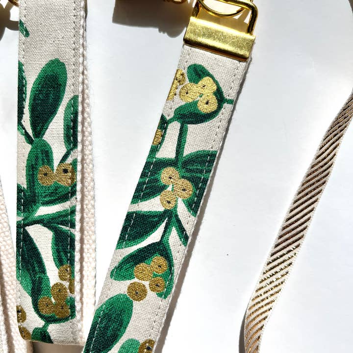 Westmoreland Place - Wholesale Keychain - Women's - Limited Winter Edition - Greenery & Gold Key Fob Wristlet7